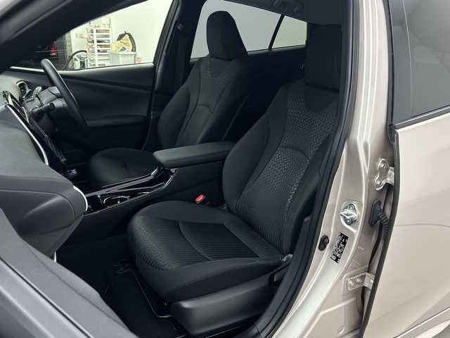 トヨタ プリウス Sセーフティプラス ツートーン 茨城県 2018(平30)年 3.9万km ベージュⅡ ナビ　フルセグＴＶ　バックモニター　エアロ付き　衝突軽減ブレーキ　クルコン　ＥＴＣ　ＬＥＤライト　フォグランプ　ドライブレコーダー　パーキングアシスト　コーナーセンサー　スマートキ―　プッシュスタート