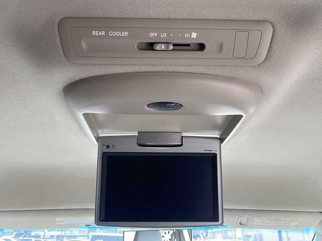 トヨタ エスティマ アエラス Gエディション 島根県 2011(平23)年 8.7万km ホワイトパールクリスタルシャイン 純正ナビ/フルセグTV/CD/DVD/Bluetooth接続/純正フリップダウンモニター/バックカメラ/両側パワースライドドア/オットマン/ＭＴモード付きＡＴ/ビルトインETC/クルーズコントロール/プッシュスタート