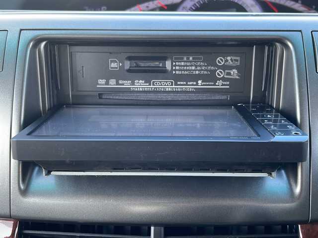 トヨタ エスティマ アエラス Gエディション 島根県 2011(平23)年 8.7万km ホワイトパールクリスタルシャイン 純正ナビ/フルセグTV/CD/DVD/Bluetooth接続/純正フリップダウンモニター/バックカメラ/両側パワースライドドア/オットマン/ＭＴモード付きＡＴ/ビルトインETC/クルーズコントロール/プッシュスタート