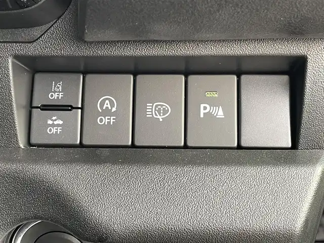 スズキ ジムニー XC 岡山県 2025(令7)年 0.2万km ブルーイッシュブラックパール3 登録時走行距離1485km/社外SDナビ/(AM/FM/BT/TV)/バックカメラ/ビルトインETC/ドライブレコーダー/衝突被害軽減システム/ダウンヒルアシストコントロール/クルーズコントロール/アイドリングストップ/シートヒーター/背面タイヤ/プッシュスタート/スマートキー/スペアキー/純正16インチアルミホイール