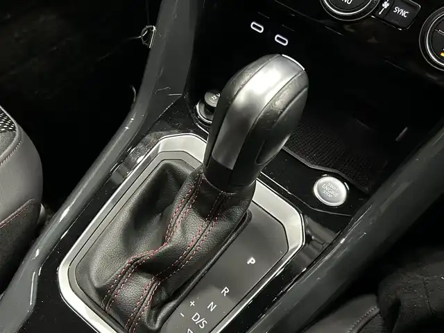 フォルクスワーゲン Ｔ－ロック TDI スポーツ 群馬県 2020(令2)年 3.1万km ラベンナブルーメタリック ACC/AppleCarPlay/純正ナビ/レーンキープ/衝突軽減ブレーキ/LEDライト/スマートキー/バックカメラ/パワーバックドア/パーキングアシスト