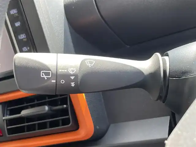 ダイハツ タント ファンクロス 滋賀県 2023(令5)年 0.8万km レイクブルーメタリック 禁煙車/純正ナビ（CD・フルセグTV・Bluetooth・SD）/全方位カメラ/両側パワースライドドア/コーナーセンサー/前席シートヒーター/電動パーキングブレーキ/プッシュスタート/純正マット/ステアリングスイッチ/アイドリングストップ/衝突被害軽減ブレーキ/横滑り防止装置/オートライト
