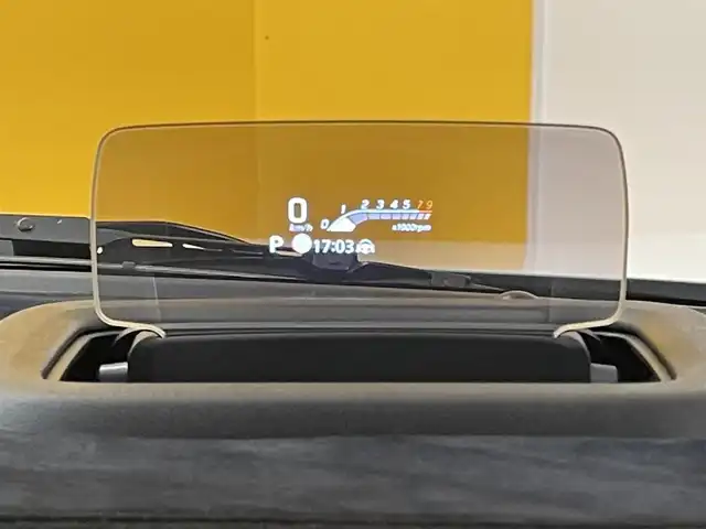 スズキ スペーシア カスタム HYBRID XS ターボ 群馬県 2025(令7)年 0.4万km ピュアホワイトP スズキセーフティサポート/・デュアルカメラブレーキサポート/・後退時ブレーキサポート/・誤発進抑制機能/・車線逸脱警報機能/・ハイビームアシスト/・ふらつき警報機能/・先行車発進お知らせ機能/・アダプティブクルーズコントロール/・車線逸脱抑制機能/全方位モニター付き9インチメモリナビ/・フルセグTV/・CD/DVD/BT/・USB/iPod/HDMI/・AM.FM/Applecarplay/Androidauto/ETC/両側電動スライドドア/ヘッドアップディスプレイ/コーナーセンサー/革巻きステアリング/パドルシフト/ステアリングスイッチ/ステアリングヒーター/ハーフレザーシート/D/N席シートヒーター/オットマン/アイドリングストップ/スマートキー/プッシュスタート/LEDヘッドライト/フォグランプ/オートライト/ヘッドライトレベライザー/純正15インチAW/ドアミラーガーニッシュ/純正フロアマット/純正ドアバイザー/横滑り防止システム/電動格納ウィンカーミラー