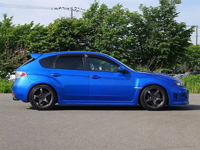 スバル インプレッサ ＷＲＸ STi 山形県 2014(平26)年 9万km WRブルーマイカ 4WD/メモリナビ/　　【CD DVD BT フルセグ】/HIDオートヘッドライト/ハーフレザーシート/パワーシート/AME18インチアルミホイール/ドライブレコーダー/ターボ/電動格納ウィンカーミラー/フォグランプ/スマートキー/ETC/積込タイヤ/　　【純正AW 245/40/R18 スタッドレス 6mm ’20】