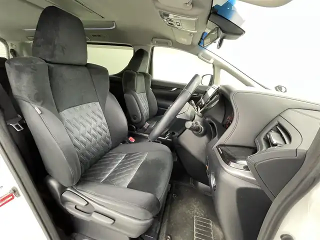 トヨタ ヴェルファイア Z 熊本県 2018(平30)年 8万km ホワイトパールクリスタルシャイン ワンオーナー /ディーラーOPナビNSZT-Y68T/・フルセグTV/・Bluetooth接続/・CD、DVD再生/・SDミュージックサーバー/ToyotaSafetySense/・衝突軽減ブレーキ/・レーンアシスト/・レーダークルーズ/・先行車両発信アラート/・オートハイビーム/ビルトインETC/純正フリップダウンモニター/両側パワースライドドア/前後ドライブレコーダー/2列目オットマン/純正フロアマット/純正１８インチAW/オートライト/LEDヘッドライト/フォグライト/スマートキー/プッシュスタート/スペアキー1本/保証書/取扱説明書