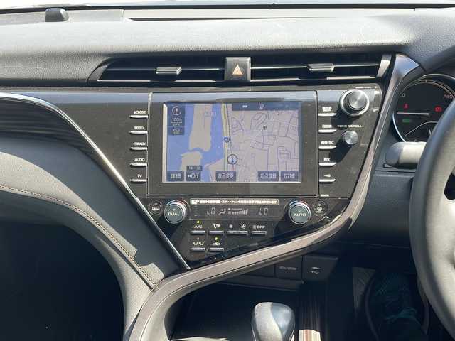 トヨタ カムリ G レザーパッケージ 宮崎県 2017(平29)年 7万km グラファイトM 純正ナビ/(FM/AM/CD/BT/TVワンセグ)/バックカメラ/ヒートシーター/パワーシート/レーダークルーズコントロール/ビルトインETC/電動格納ミラー/ステアリングスイッチ/衝突被害軽減システム/純正アルミホイール