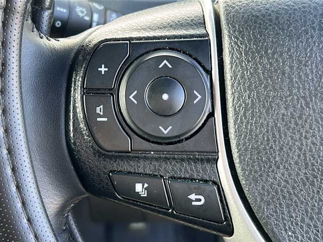 トヨタ ヴォクシー ZS 煌Ⅱ 茨城県 2019(令1)年 8万km 黒 9インチ社外ナビ（carrozzeria　型番：AVIC-RQ903）/フルセグテレビ/Bluetooth接続/後席用モニター（carrozzeria　型番：TVM-FM1020）/ETC/両側パワースライドドア/クルーズコントロール/パーキングアシスト/コーナーセンサー/レーンアシスト/衝突被害軽減システム/LEDヘッドライト/オートライト/オートマチックハイビーム/スマートキー/取扱説明書/保証書