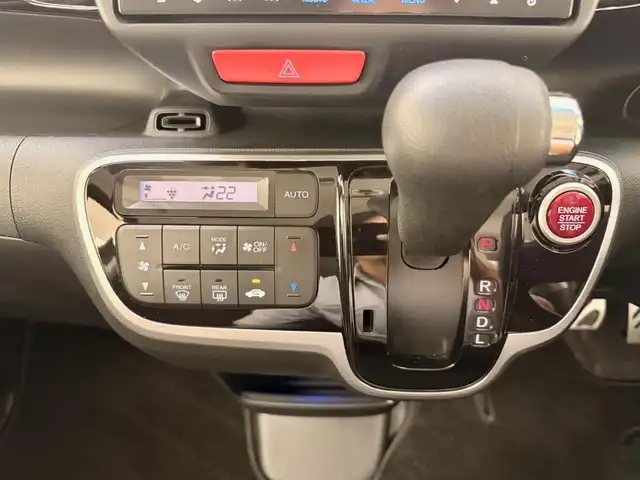 ホンダ Ｎ ＢＯＸ カスタム SSパッケージ 兵庫県 2015(平27)年 7万km スマートブラック 純正8インチギャザーズナビ/(VXM-145VFEi)/フルセグ CD DVD BT MSV/バックカメラ/両側パワースライドドア/ETC/HIDヘッドライト/LEDフォグライト/オートライト/社外マット/ドアバイザー/スマートキー/スペアキー/取扱い説明書/新車時保証書