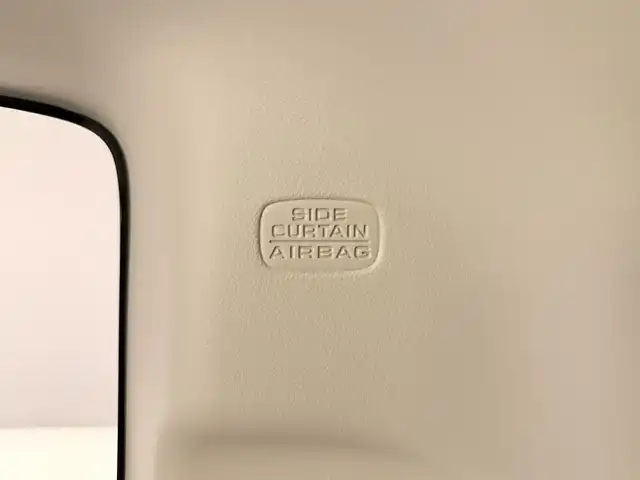 ホンダ Ｎ ＢＯＸ カスタム SSパッケージ 兵庫県 2015(平27)年 7万km スマートブラック 純正8インチギャザーズナビ/(VXM-145VFEi)/フルセグ CD DVD BT MSV/バックカメラ/両側パワースライドドア/ETC/HIDヘッドライト/LEDフォグライト/オートライト/社外マット/ドアバイザー/スマートキー/スペアキー/取扱い説明書/新車時保証書