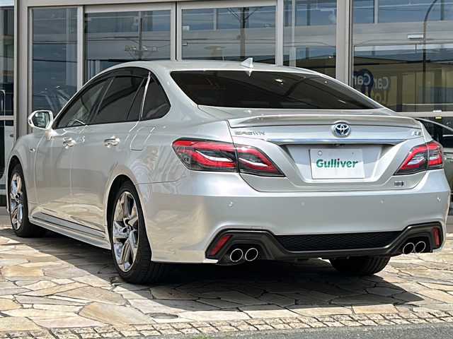 トヨタ クラウン ハイブリッド RS アドバンス 静岡県 2018(平30)年 8.2万km プレシャスシルバー 純正メモリナビ/・CD/・Bluetooth/・フルセグTV/・USB/主要装備/・サンルーフ/・トヨタセーフティーセンス第2世代/・BSM/・パーキングアシスト/・レーダークルコン/・全方位カメラ/・コーナーセンサー/・オートホールド/・HUD/・デジタルインナーミラー/・パドルシフト/・ハンドルヒーター/・シートヒーター/・エアシート/・パワーシート/・オートハイビーム/・純正フロアマット