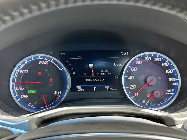 トヨタ クラウン ハイブリッド RS アドバンス 静岡県 2018(平30)年 8.2万km プレシャスシルバー 純正メモリナビ/・CD/・Bluetooth/・フルセグTV/・USB/主要装備/・サンルーフ/・トヨタセーフティーセンス第2世代/・BSM/・パーキングアシスト/・レーダークルコン/・全方位カメラ/・コーナーセンサー/・オートホールド/・HUD/・デジタルインナーミラー/・パドルシフト/・ハンドルヒーター/・シートヒーター/・エアシート/・パワーシート/・オートハイビーム/・純正フロアマット