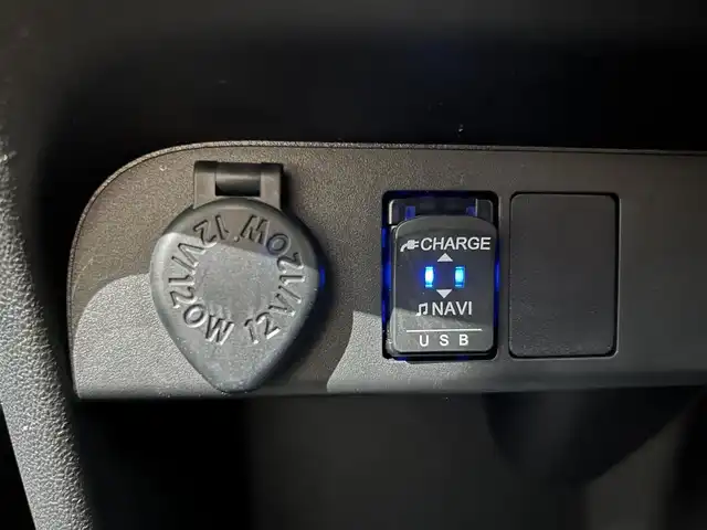ダイハツ ムーヴ キャンバス G メイクアップ リミテッド　SAⅢ 鹿児島県 2020(令2)年 1.8万km スムースグレーマイカメタリック/プラムブラウンクリスタルマイカ 2トーン 純正SDナビ/（AM.FM.CD.DVD.Bluetooth.TV）/パノラミックビューモニター/両側パワースライドドア/社外ETC/スマートキー/スマートアシストIII/・衝突回避支援ブレーキ/・車線逸脱警報/・誤発進抑制制御、/・先行車発進お知らせ/・オートハイビーム/純正フロアマット/前方ドラレコ/ステアリングリモコン/LEDヘッドライト/ベンチシート