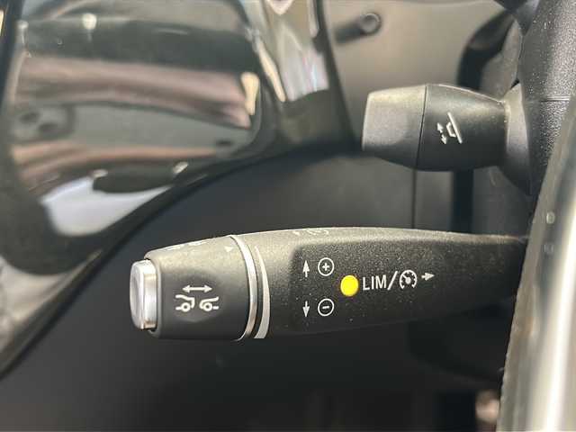 メルセデス・ベンツ ＧＬＥ３５０ｄ 4MATIC スポーツ 新潟県 2018(平30)年 3.9万km コスモスブラック オプション/パノラミックスライディングルーフ/harman/kardonサウンドシステム/主要装備/レーダーセーフティパッケージ/-アクティブブレーキアシスト/-リアCPA/-PRESAFE/-レーンキープアシスト/-ブラインドスポットアシスト/-ディスタンスパイロットディストロニック/-ステアリングパイロット/純正HDDナビ/(CD/DVD/Bluetooth/USB/フルセグTV)/360°カメラシステム/ETC/ドライブレコーダー/レザーシート/シートヒーター/パワーシート/パワーバックドア/LEDヘッドライト/パークトロニック/スペアキー
