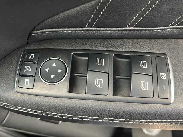 メルセデス・ベンツ ＧＬＥ３５０ｄ 4MATIC スポーツ 新潟県 2018(平30)年 3.9万km コスモスブラック オプション/パノラミックスライディングルーフ/harman/kardonサウンドシステム/主要装備/レーダーセーフティパッケージ/-アクティブブレーキアシスト/-リアCPA/-PRESAFE/-レーンキープアシスト/-ブラインドスポットアシスト/-ディスタンスパイロットディストロニック/-ステアリングパイロット/純正HDDナビ/(CD/DVD/Bluetooth/USB/フルセグTV)/360°カメラシステム/ETC/ドライブレコーダー/レザーシート/シートヒーター/パワーシート/パワーバックドア/LEDヘッドライト/パークトロニック/スペアキー