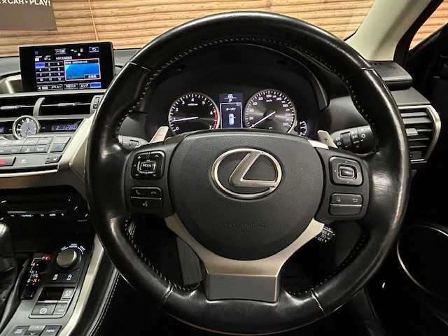 レクサス ＮＸ 200t Iパッケージ 道央・札幌 2016(平28)年 7.1万km グラファイトブラックガラスフレーク 4WD /ナビTV /純正18インチアルミホイール　/クルーズコントロール /前席パワーシート　/前席シートヒーター　/ハンドルヒーター　/パワーバックドア /ビルトインETC /LEDヘッドライト　/純正エンジンスターター