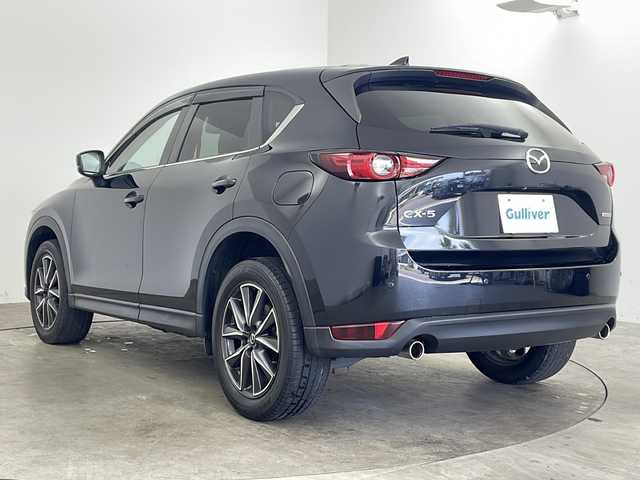マツダ ＣＸ－５ 20S シルクベージュセレ 兵庫県 2020(令2)年 3.1万km ジェットブラックマイカ ・純正SDナビ/　Bluetoothオーディオ/　CD/DVD再生/　USB接続/　フルセグテレビ/・アラウンドビューモニター/・ビルドインETC/・レーダークルーズコントロール/・レーンキープアシスト/・衝突被害軽減システム/・ブラインドスポットモニター/・ABS/・横滑り防止機能/・前後コーナーセンサー/・盗難防止装置/・オートライト/・オートマチックハイビーム/・LEDヘッドライト/・W＋サイドエアバック/・カーテンエアバック/・電動リアゲート/・社外フロアマット/・パワーシート（運転席）/・ハーフレザーシート/・シートヒーター（運転席・助手席）/・ステアリングヒーター/・革巻きステアリング/・ステアリングスイッチ/・純正19インチアルミホイール/・パドルシフト/・電動パーキングブレーキ/・オートブレーキホールド/・スマートキー/・AACエアコン