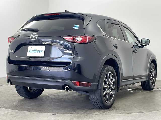 マツダ ＣＸ－５ 20S シルクベージュセレ 兵庫県 2020(令2)年 3.1万km ジェットブラックマイカ ・純正SDナビ/　Bluetoothオーディオ/　CD/DVD再生/　USB接続/　フルセグテレビ/・アラウンドビューモニター/・ビルドインETC/・レーダークルーズコントロール/・レーンキープアシスト/・衝突被害軽減システム/・ブラインドスポットモニター/・ABS/・横滑り防止機能/・前後コーナーセンサー/・盗難防止装置/・オートライト/・オートマチックハイビーム/・LEDヘッドライト/・W＋サイドエアバック/・カーテンエアバック/・電動リアゲート/・社外フロアマット/・パワーシート（運転席）/・ハーフレザーシート/・シートヒーター（運転席・助手席）/・ステアリングヒーター/・革巻きステアリング/・ステアリングスイッチ/・純正19インチアルミホイール/・パドルシフト/・電動パーキングブレーキ/・オートブレーキホールド/・スマートキー/・AACエアコン
