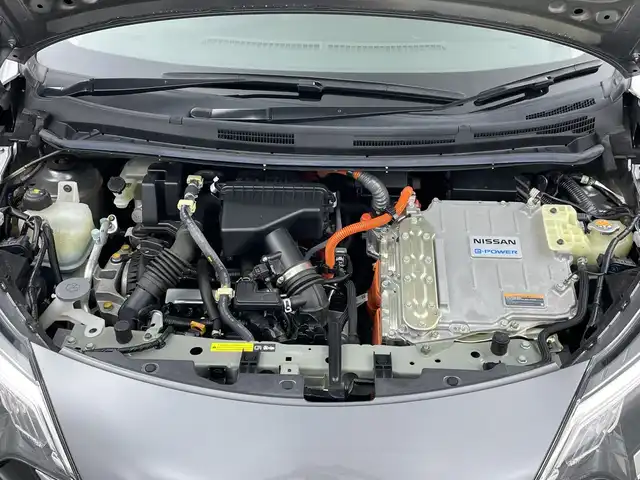日産 ノート e－パワー X Vセレクション 三重県 2020(令2)年 4万km ダークメタルグレー 社外7インチナビ/全方位カメラ/衝突軽減ブレーキ/車線逸脱システム/コーナーセンサー/オートハイビーム/デジタルインナーミラー/ETC/スマートキー×２