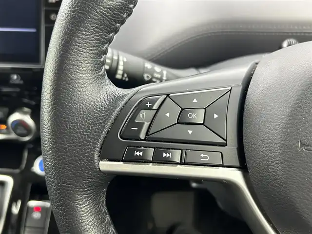 日産 セレナ e－パワー ハイウェイスター V 愛知県 2021(令3)年 6.8万km カシミヤグレージュ 純正電動ステップ/プロパイロット/コーナーセンサー/インテリジェントルームミラー/純正フリップダウンモニター/純正10インチナビ/（CD/DVD/Blu-ray/フルセグ）/全方位モニター/ETC/ドラレコ/エマージェンシーブレーキ/LDP/VDC/LEDヘッドライト/LEDフォグランプ/ステアリングスイッチ/純正AW/ドアバイザー/スペアキー