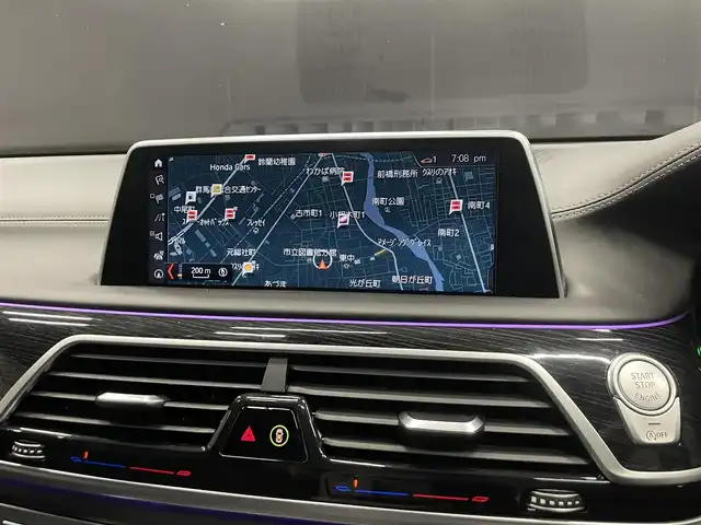 ＢＭＷ ７４０ｄ xDrive Mスポーツ 群馬県 2018(平30)年 6.9万km アルピンホワイトⅢ サンルーフ /ナッパレザー/ヘッドアップディスプレイ/シートベンチレーション/純正HDDナビ/全方位カメラ/ジェスチャーコントロール/フルセグTV/20インチAW/Bluetooth/ETC2.0/LEDライト