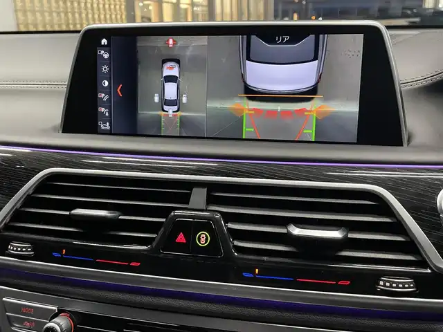 ＢＭＷ ７４０ｄ xDrive Mスポーツ 群馬県 2018(平30)年 6.9万km アルピンホワイトⅢ サンルーフ /ナッパレザー/ヘッドアップディスプレイ/シートベンチレーション/純正HDDナビ/全方位カメラ/ジェスチャーコントロール/フルセグTV/20インチAW/Bluetooth/ETC2.0/LEDライト