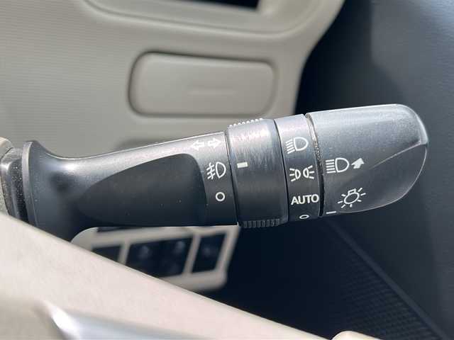 ダイハツ ムーヴ キャンバス X メイクアップ リミテッド SAⅢ 岐阜県 2019(令1)年 4.3万km パールホワイトⅢ/ナチュラルベージュマイカメタリック 2トーン 登録時走行距離42263km/７インチＳＤナビ　/全方位カメラ　/バックカメラ　/プッシュスタート　/アイドリングストップ　/前後コーナーセンサー　/社外ドライブレコーダー　/社外フロアマット/ＬＥＤライト　/オートライト　/オートマチックハイビーム　/ドアバイザー/レーンキープアシスト/スマートキー/スペアキー/ワンセグTV/パワーステアリング/パワーウィンドウ/横滑り防止装置/衝突被害軽減システム