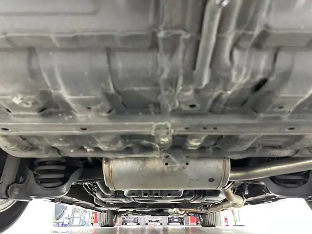 ホンダ ステップワゴン スパーダ eHEV 愛知県 2022(令4)年 4万km クリスタルブラックパール 禁煙車/純正9インチナビ/（AM/FM/フルセグTV/Bluetooth/DVD/CD/SD)/バックカメラ/ホンダセンシング/・衝突軽減ブレーキ/・レーンキープアシスト/・オートマチックハイビーム/・レーダークルーズコントロール/・クリアランスソナー/ブラインドスポットモニター/ETC/ドライブレコーダー/シートヒーター/オットマン/両側パワースライドドア/パワーバックドア/パドルシフト/プッシュスタート/スマートキー/LEDヘッドライト/フロントフォグランプ/純正フロアマット/純正アルミホイール/横滑り防止装置