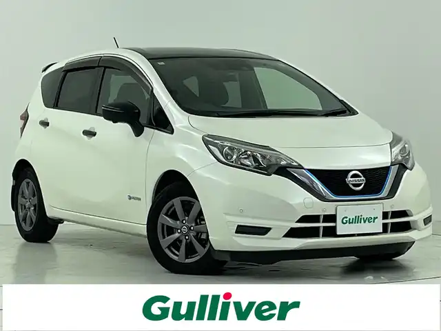 日産 ノート e－パワー X Bアロー 大阪府 2018(平30)年 3.9万km ブリリアントホワイトパール/スーパーブラック 2トーン 禁煙車/エマージェンシーブレーキ/踏み間違え防止機能/踏み間違い防止アシスト/標識認識機能/ハイビームアシスト/純正ナビ/　（Bluetooth/CD/DVD）/フルセグTV/アラウンドビューモニター/レーダークルーズコントロール/LEDヘッドライト/フォグランプ/純正15インチアルミホイール/純正フロアマット/コーナーセンサー/スマートキー/ETC