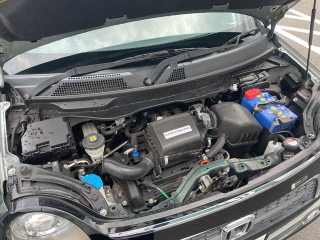 ホンダ Ｎ ＯＮＥ プレミアム 神奈川県 2018(平30)年 3.9万km ブリティッシュグリーンP 社外ＳＤナビ　(AVIC-RZ920-DC)/ワンセグTV/BT/CD/DVD/iPod/AUX/バックカメラ　/クルーズコントロール　/ＣＴＢＡ　/ビルドインＥＴＣ　/ドライブレコーダー　/ハーフレザーシート　/純正ＡＷ　/ＡＢＳ　/横滑り防止装置　/カーテンエアバッグ　/HIDヘッド　/LEDフォグ/保証書/記録簿/取扱説明書