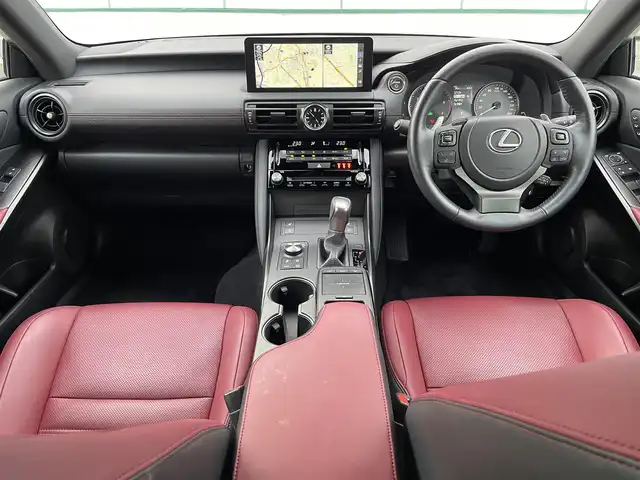 レクサス ＩＳ 300h バージョンL 山梨県 2023(令5)年 2.1万km ソニッククロム ワンオーナー/4WD/純正ナビ/全方位カメラ/フルセグTV/赤革シート/パワーシート/エアシート/シートヒーター/パーキングサポートアラート/衝突被害軽減ブレーキ/ブラインドスポットモニタリング/レクサスセーフティシステム/ステアリングヒーター/取扱説明書/保証書/スマートキー/スペアキー/プッシュスタート