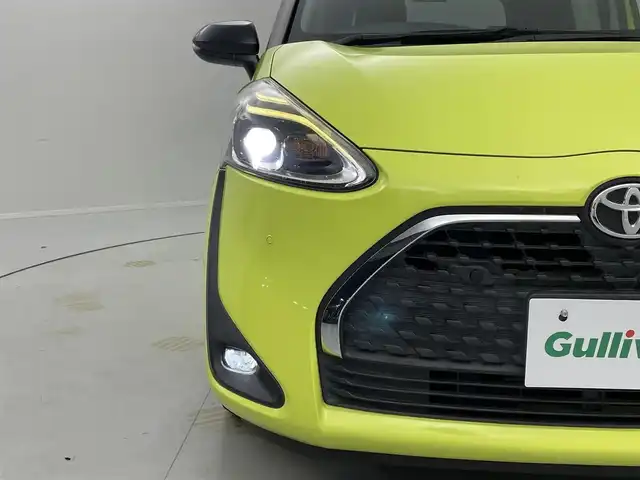 トヨタ シエンタ X 茨城県 2018(平30)年 3.9万km ブラックマイカ/エアーイエロー 2トーン 後期モデル　2トーンカラー　純正ナビ　フルセグTV　Bluetooth　バックモニター　パワースライドドア　セーフティセンス　レーンキープアシスト　LEDヘッドランプ　フォグランプ　スマートキー　