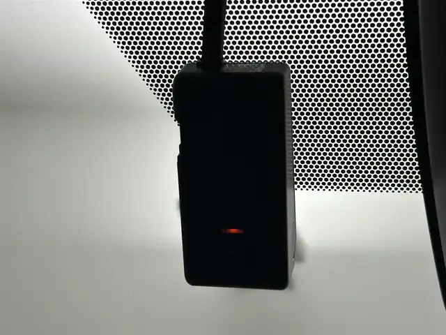 トヨタ エスクァイア Gi 岡山県 2018(平30)年 4.5万km ホワイトパールクリスタルシャイン 純正9インチナビ/・FM/AM/Bluetooth/フルセグ/CD/DVD/バックカメラ/12.1インチ後席モニター/合皮シート/・シートヒーター/ドライブレコーダー/ビルトインETC/両側パワースライドドア/トヨタセーフティーセンス/・プリクラッシュセーフティ/・レーンキープアシスト/・クルーズコントロール/・オートマチックハイビーム/LEDヘッドライト/純正フロアマット/純正15インチアルミ/ドアバイザー/スマートキー2本/新車保証書