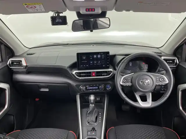 トヨタ ライズ Z 大分県 2023(令5)年 1.4万km ファイアークォーツレッドM 純正ディスプレィオーディオ/パノラミックビューモニター/レーダークルーズ/電動パーキングブレーキ/LED/ETC/Bluetooth/TV/レーンキープ/シートヒーター/フロアマット/ドアバイザー