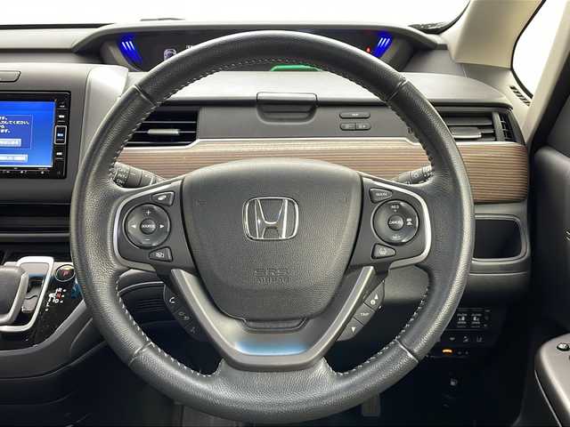 ホンダ フリード ハイブリット クロスター ホンダセンシング 秋田県 2020(令2)年 3.9万km シルバーミストグリーンM ４WD/社外SDナビ(Bluetooth/CD/DVD/フルセグ)/バックカメラ/ビルトインETC/クルーズコントロール/車線逸脱警報/後方コーナーセンサー/両側パワースライドドア/純正AW/前後ドライブレコーダー/衝突被害軽減システム/運転席シートヒーター/カーテンエアバック/サンシェード/リアデアイサー/USB入力端子/LEDヘッドライト/スマートキー