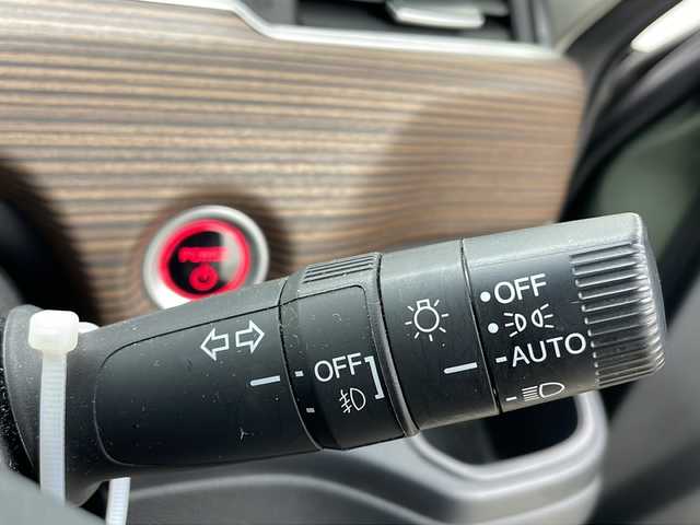 ホンダ フリード ハイブリット クロスター ホンダセンシング 秋田県 2020(令2)年 3.9万km シルバーミストグリーンM ４WD/社外SDナビ(Bluetooth/CD/DVD/フルセグ)/バックカメラ/ビルトインETC/クルーズコントロール/車線逸脱警報/後方コーナーセンサー/両側パワースライドドア/純正AW/前後ドライブレコーダー/衝突被害軽減システム/運転席シートヒーター/カーテンエアバック/サンシェード/リアデアイサー/USB入力端子/LEDヘッドライト/スマートキー