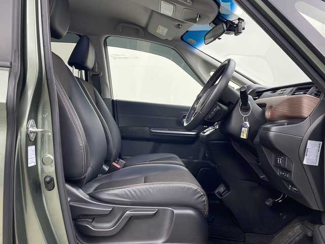 ホンダ フリード ハイブリット クロスター ホンダセンシング 秋田県 2020(令2)年 3.9万km シルバーミストグリーンM ４WD/社外SDナビ(Bluetooth/CD/DVD/フルセグ)/バックカメラ/ビルトインETC/クルーズコントロール/車線逸脱警報/後方コーナーセンサー/両側パワースライドドア/純正AW/前後ドライブレコーダー/衝突被害軽減システム/運転席シートヒーター/カーテンエアバック/サンシェード/リアデアイサー/USB入力端子/LEDヘッドライト/スマートキー