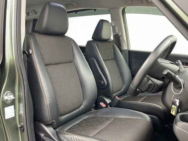 ホンダ フリード ハイブリット クロスター ホンダセンシング 秋田県 2020(令2)年 3.9万km シルバーミストグリーンM ４WD/社外SDナビ(Bluetooth/CD/DVD/フルセグ)/バックカメラ/ビルトインETC/クルーズコントロール/車線逸脱警報/後方コーナーセンサー/両側パワースライドドア/純正AW/前後ドライブレコーダー/衝突被害軽減システム/運転席シートヒーター/カーテンエアバック/サンシェード/リアデアイサー/USB入力端子/LEDヘッドライト/スマートキー