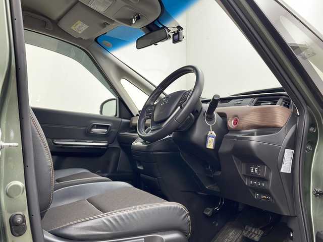 ホンダ フリード ハイブリット クロスター ホンダセンシング 秋田県 2020(令2)年 3.9万km シルバーミストグリーンM ４WD/社外SDナビ(Bluetooth/CD/DVD/フルセグ)/バックカメラ/ビルトインETC/クルーズコントロール/車線逸脱警報/後方コーナーセンサー/両側パワースライドドア/純正AW/前後ドライブレコーダー/衝突被害軽減システム/運転席シートヒーター/カーテンエアバック/サンシェード/リアデアイサー/USB入力端子/LEDヘッドライト/スマートキー