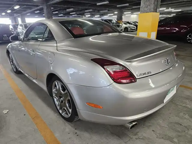 トヨタ ソアラ 430SCV ノーブルカラーED 長崎県 2005(平17)年 9.4万km コスモシルバー 純正ナビ/TV/マークレビンソンプレミアムサウンド/バックカメラ/クルーズコントロール/横滑り防止装置/HIDヘッドランプ/オートライト/オートエアコン/本木製/革巻きコンビステアリング/ステアリングスイッチ/ノーブルレッド革シート/前席パワーシート/ポジションメモリー/前席シートヒーター/社外18インチAWスタッドレス/リモコンキー/イモビライザー/オートアラーム/禁煙車