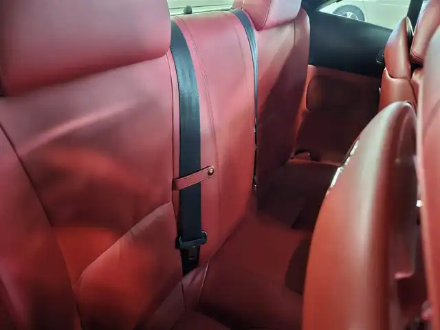 トヨタ ソアラ 430SCV ノーブルカラーED 長崎県 2005(平17)年 9.4万km コスモシルバー 純正ナビ/TV/マークレビンソンプレミアムサウンド/バックカメラ/クルーズコントロール/横滑り防止装置/HIDヘッドランプ/オートライト/オートエアコン/本木製/革巻きコンビステアリング/ステアリングスイッチ/ノーブルレッド革シート/前席パワーシート/ポジションメモリー/前席シートヒーター/社外18インチAWスタッドレス/リモコンキー/イモビライザー/オートアラーム/禁煙車