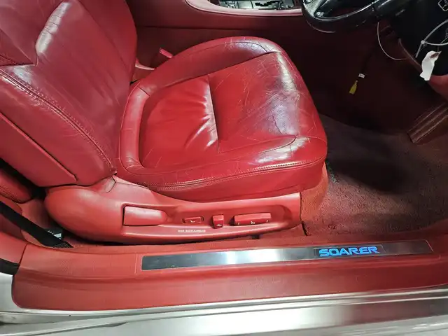 トヨタ ソアラ 430SCV ノーブルカラーED 長崎県 2005(平17)年 9.4万km コスモシルバー 純正ナビ/TV/マークレビンソンプレミアムサウンド/バックカメラ/クルーズコントロール/横滑り防止装置/HIDヘッドランプ/オートライト/オートエアコン/本木製/革巻きコンビステアリング/ステアリングスイッチ/ノーブルレッド革シート/前席パワーシート/ポジションメモリー/前席シートヒーター/社外18インチAWスタッドレス/リモコンキー/イモビライザー/オートアラーム/禁煙車