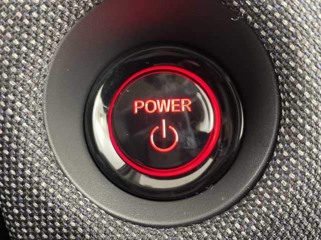 ホンダ フリード ハイブリット e:HEV AIR EX 大阪府 2025(令7)年 0.1千km クリスタルブラックパール ホンダセンシング/　・衝突被害軽減ブレーキ/　・先行者発進お知らせ機能/　・歩行者事故低減ステアリング/　・路外逸脱抑制機能/　・標識認識機能/　・渋滞追従機能付アダプティブクルーズコントロール/　・車線維持支援システム/　・トラフィックジャムアシスト/　・ブラインドスポットインフォメーション/　・誤発進抑制機能/　・後方誤発進抑制機能/　・オートハイビーム/純正メモリナビ/　　BT/フルセグTV/バックカメラ/両側パワースライドドア/LEDオートライト/シートヒーター/純正15インチアルミホイール/コーナーセンサー/電動パーキング/ブレーキホールド/スマートキー