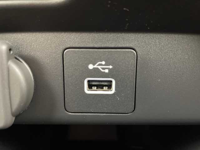 ホンダ フリード ハイブリット e:HEV AIR EX 大阪府 2025(令7)年 0.1千km クリスタルブラックパール ホンダセンシング/　・衝突被害軽減ブレーキ/　・先行者発進お知らせ機能/　・歩行者事故低減ステアリング/　・路外逸脱抑制機能/　・標識認識機能/　・渋滞追従機能付アダプティブクルーズコントロール/　・車線維持支援システム/　・トラフィックジャムアシスト/　・ブラインドスポットインフォメーション/　・誤発進抑制機能/　・後方誤発進抑制機能/　・オートハイビーム/純正メモリナビ/　　BT/フルセグTV/バックカメラ/両側パワースライドドア/LEDオートライト/シートヒーター/純正15インチアルミホイール/コーナーセンサー/電動パーキング/ブレーキホールド/スマートキー