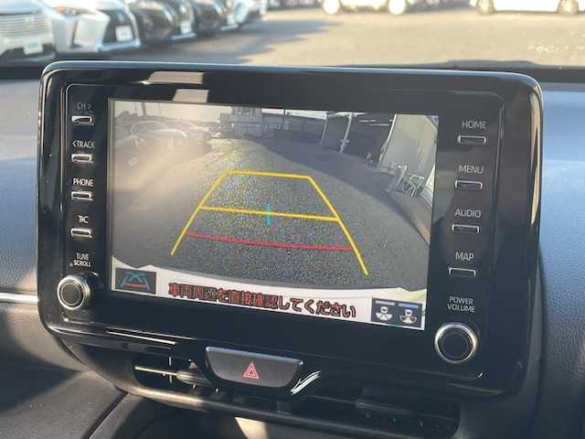 トヨタ ヤリスクロス ハイブリッド G 茨城県 2021(令3)年 4万km ホワイトパールクリスタルシャイン 純正ディスプレイオーディオ /-BT/AM/FM/衝突軽減システム /バックカメラ /ETC2.0 /ドライブレコーダー /ワンオーナー /プッシュスタート /純正アルミホイール /オートマチックハイビーム /純正フロアマット