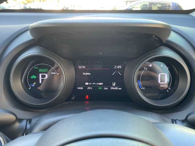 トヨタ ヤリスクロス ハイブリッド G 茨城県 2021(令3)年 4万km ホワイトパールクリスタルシャイン 純正ディスプレイオーディオ /-BT/AM/FM/衝突軽減システム /バックカメラ /ETC2.0 /ドライブレコーダー /ワンオーナー /プッシュスタート /純正アルミホイール /オートマチックハイビーム /純正フロアマット