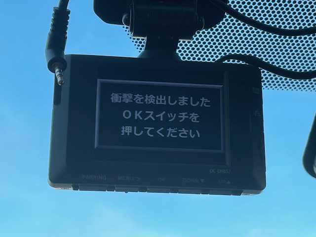 トヨタ ヤリスクロス ハイブリッド G 茨城県 2021(令3)年 4万km ホワイトパールクリスタルシャイン 純正ディスプレイオーディオ /-BT/AM/FM/衝突軽減システム /バックカメラ /ETC2.0 /ドライブレコーダー /ワンオーナー /プッシュスタート /純正アルミホイール /オートマチックハイビーム /純正フロアマット