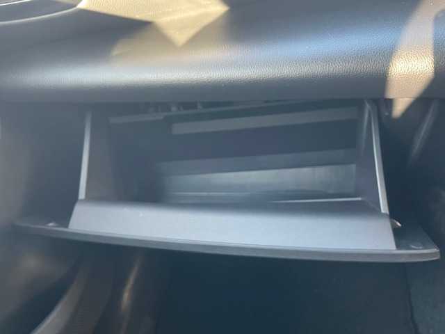 トヨタ ヤリスクロス ハイブリッド G 茨城県 2021(令3)年 4万km ホワイトパールクリスタルシャイン 純正ディスプレイオーディオ /-BT/AM/FM/衝突軽減システム /バックカメラ /ETC2.0 /ドライブレコーダー /ワンオーナー /プッシュスタート /純正アルミホイール /オートマチックハイビーム /純正フロアマット