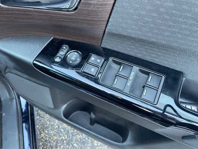 ホンダ オデッセイ アブソルート 新潟県 2021(令3)年 7.2万km プレミアムヴィーナスブラックP 純正10インチメモリナビ：VXU-217DYi/マルチビューカメラ/レーダークルーズコントロール/ジェスチャーコントロール・パワースライドドア/前後コーナーセンサー/ETC2.0/パドルシフト/ハーフレザーシート/運転席パワーシート/LEDヘッドライト