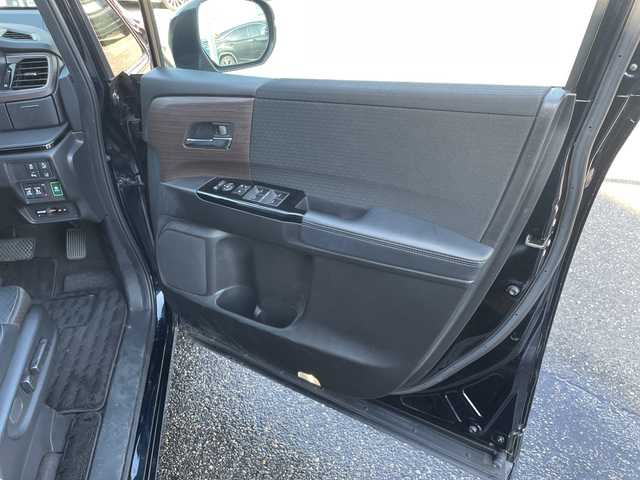 ホンダ オデッセイ アブソルート 新潟県 2021(令3)年 7.2万km プレミアムヴィーナスブラックP 純正10インチメモリナビ：VXU-217DYi/マルチビューカメラ/レーダークルーズコントロール/ジェスチャーコントロール・パワースライドドア/前後コーナーセンサー/ETC2.0/パドルシフト/ハーフレザーシート/運転席パワーシート/LEDヘッドライト