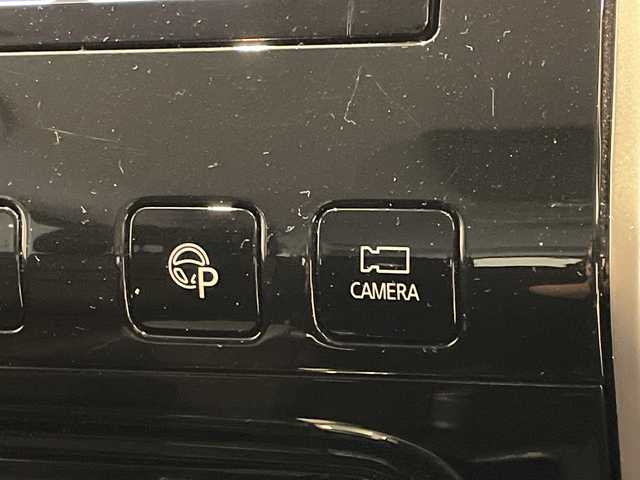 日産 セレナ ハイウェイスター Vセレクション 福井県 2017(平29)年 4.7万km マルーンレッド 2トーン 純正SDナビ/フルセグTV/BT/DVD/CD/USB/SD/フリップダウンモニター/アラウンドビューモニター/クルーズコントロール/エマージェンシーブレーキ/車線逸脱警報/ふらつき警報/前後ソナー/標識認識システム/パーキングアシスト/ETC/前後ドライブレコーダー/パワースライドドア/オートライト/LEDヘッドライト/純正16インチアルミホイール/プッシュスタート/スマートキー×2/純正フロアマット